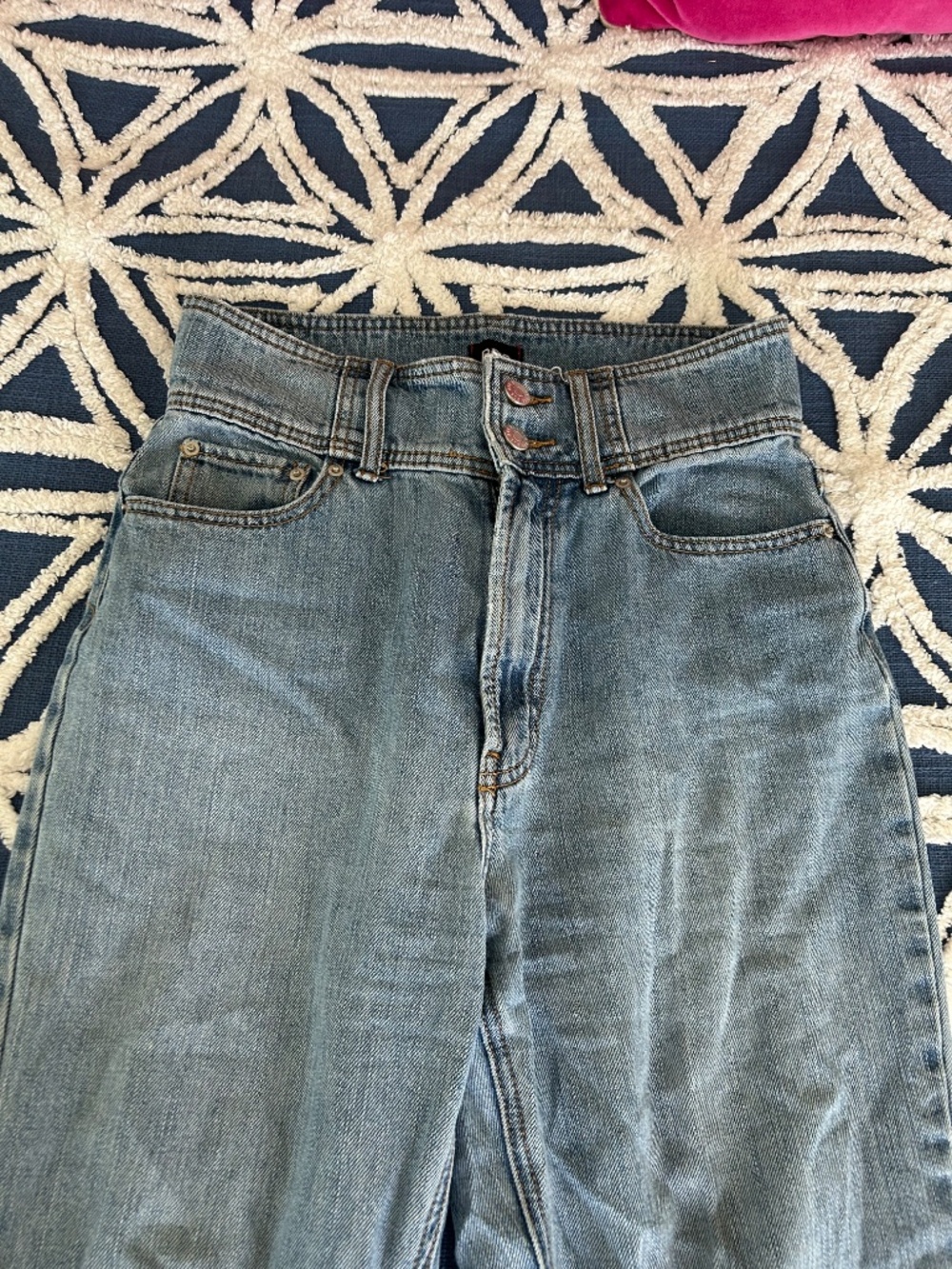 Ultra high waist ankle jeans - Picture 2 of 10